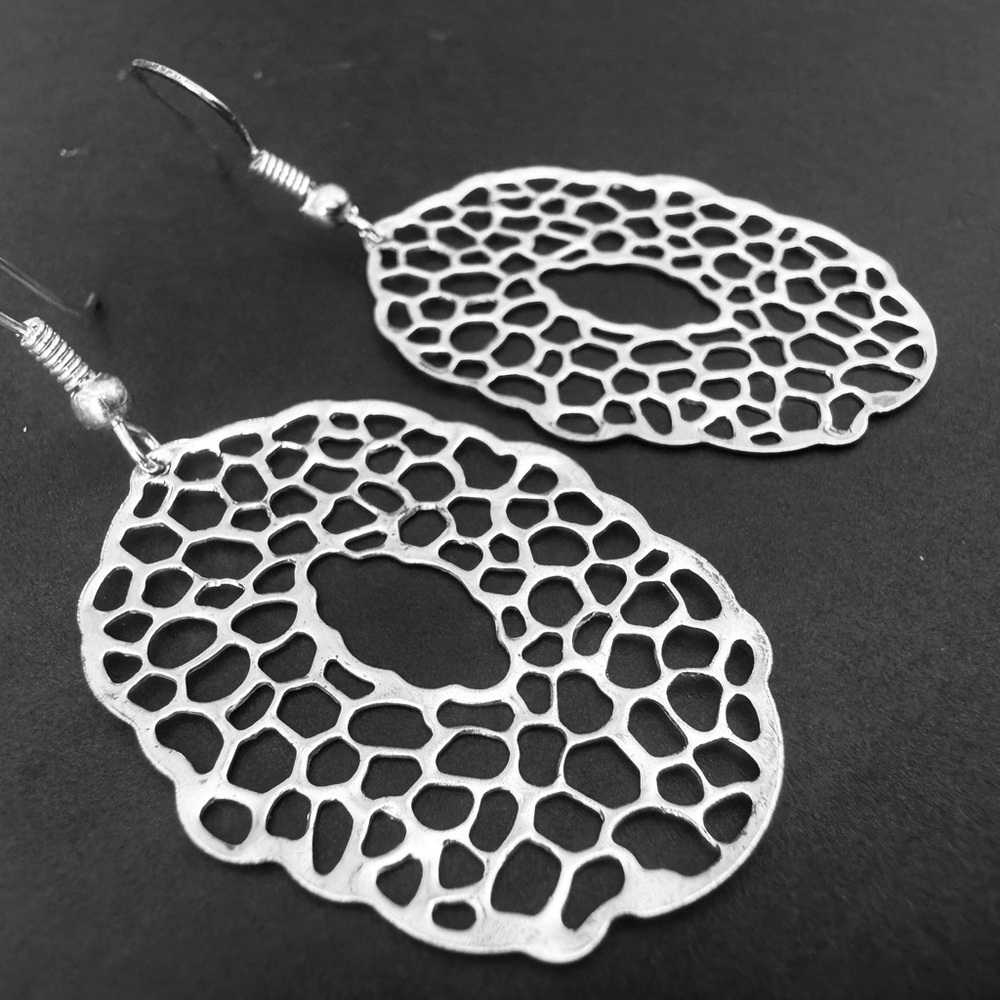 Elegant Silver Filigree Earrings - Silver Seafoam - New & gift packaged NWT